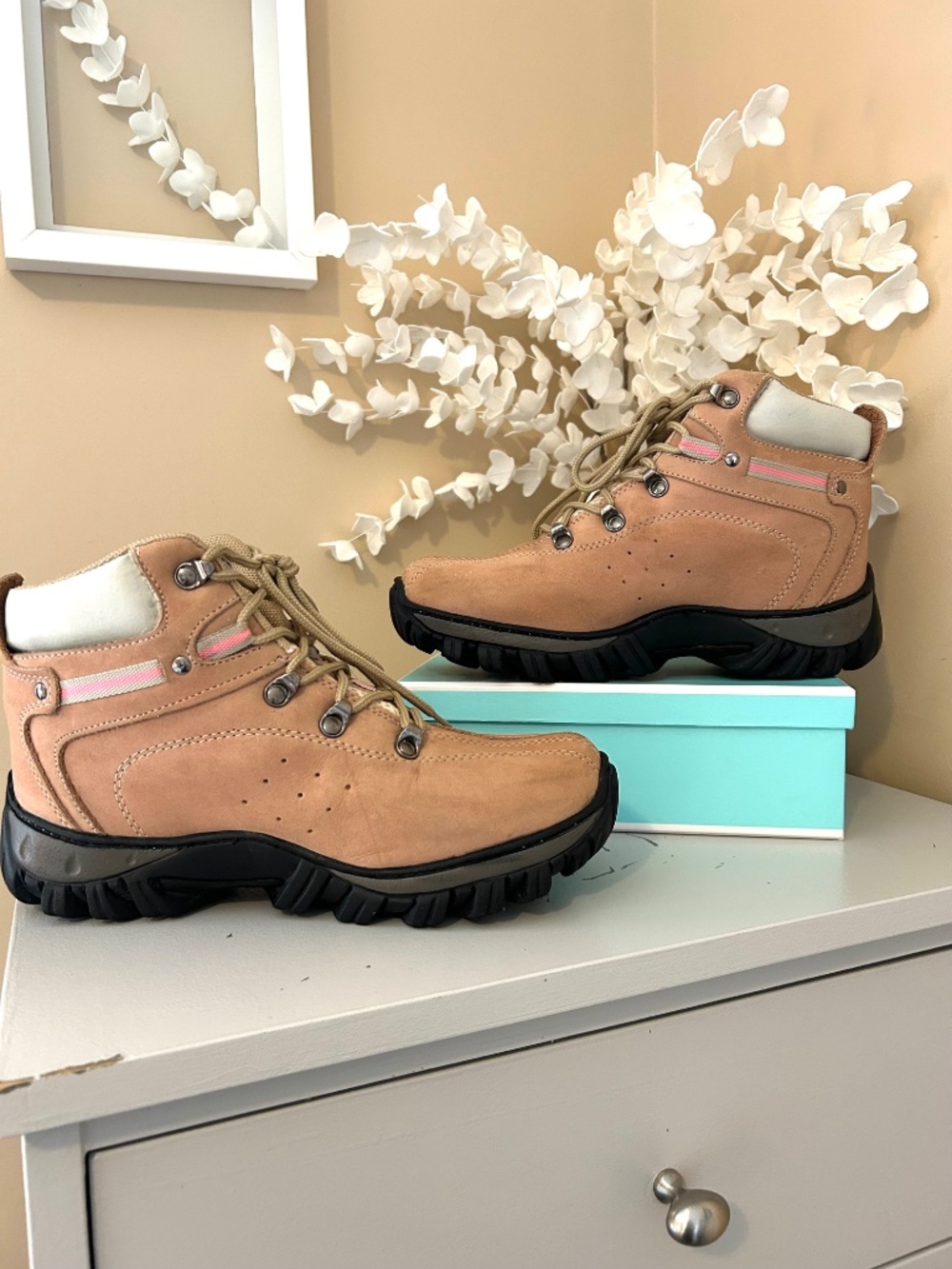 EUC Caterpillar CAT Leather Adventure Hiking Boots Women’s Size 7 - Picture 3 of 14